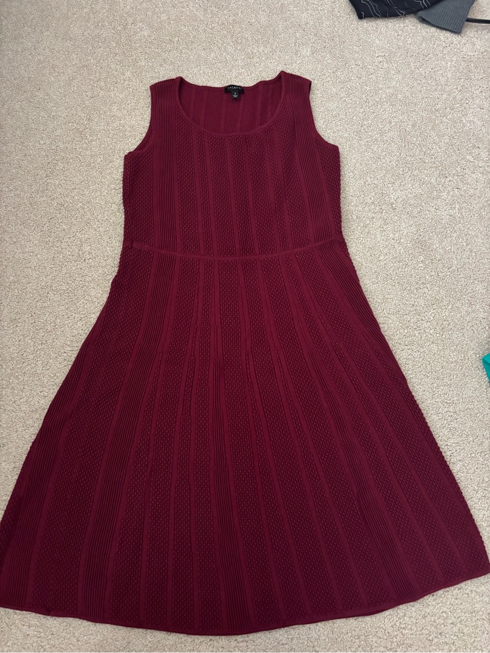 Talbots Women's maroon Knit Dress Sleeveless sz small. Sf/1 cat home